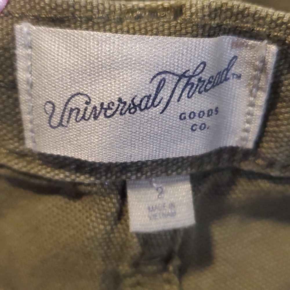 Universal Thread Olive Green High Rise Cropped Wide Leg Cargo Pants - Picture 5 of 11